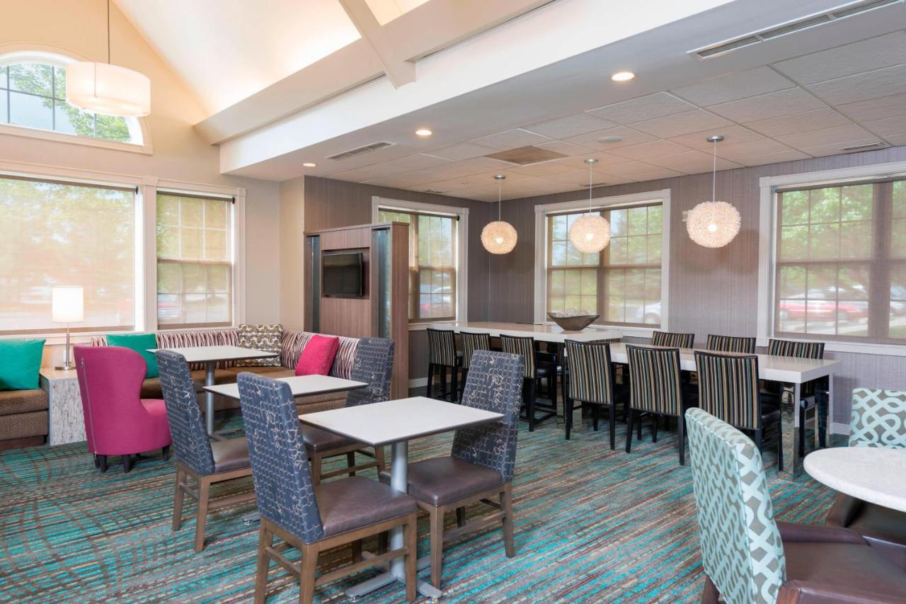 Residence Inn By Marriott Grand Rapids West Грандвилл Экстерьер фото