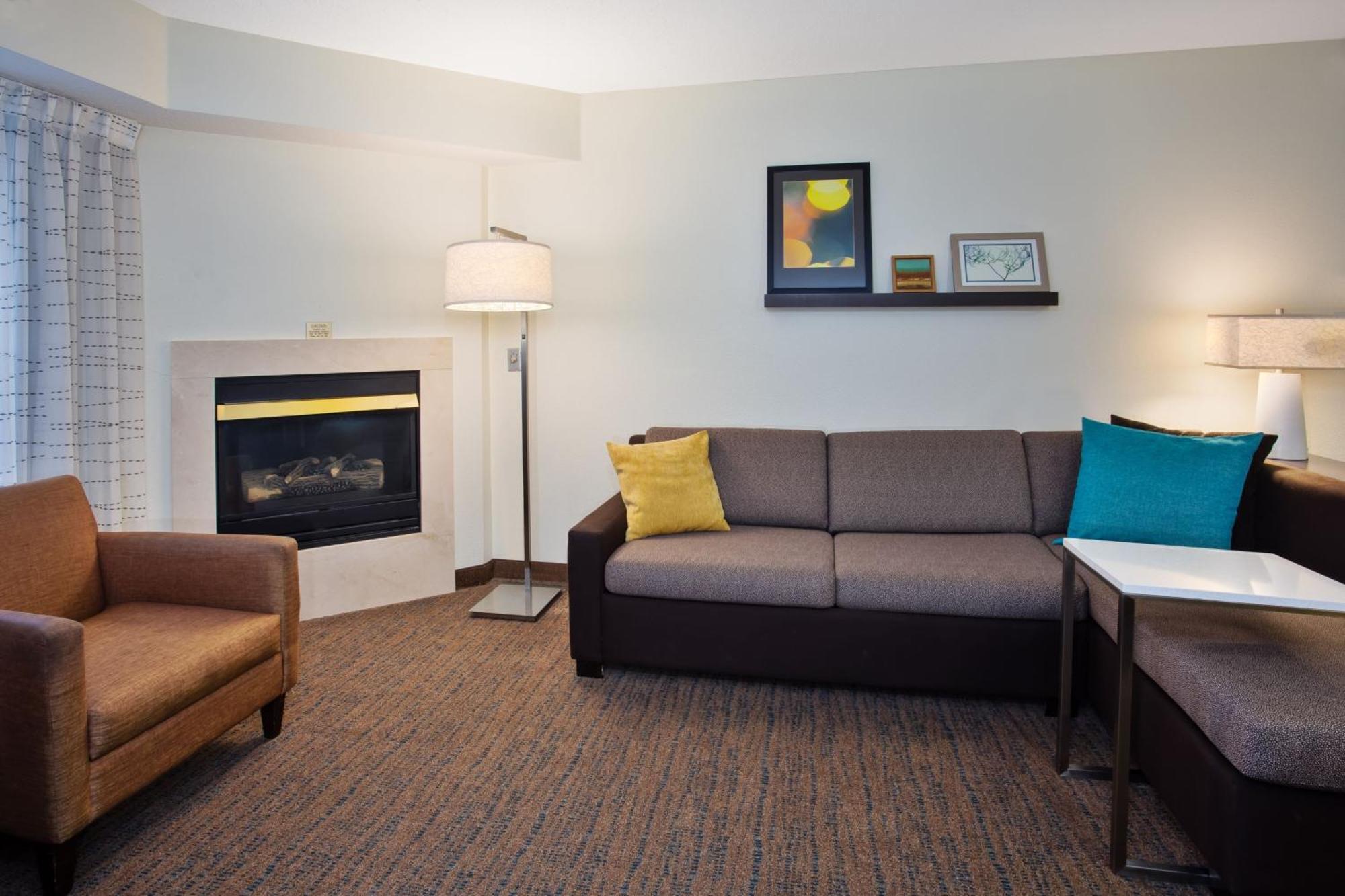 Residence Inn By Marriott Grand Rapids West Грандвилл Экстерьер фото