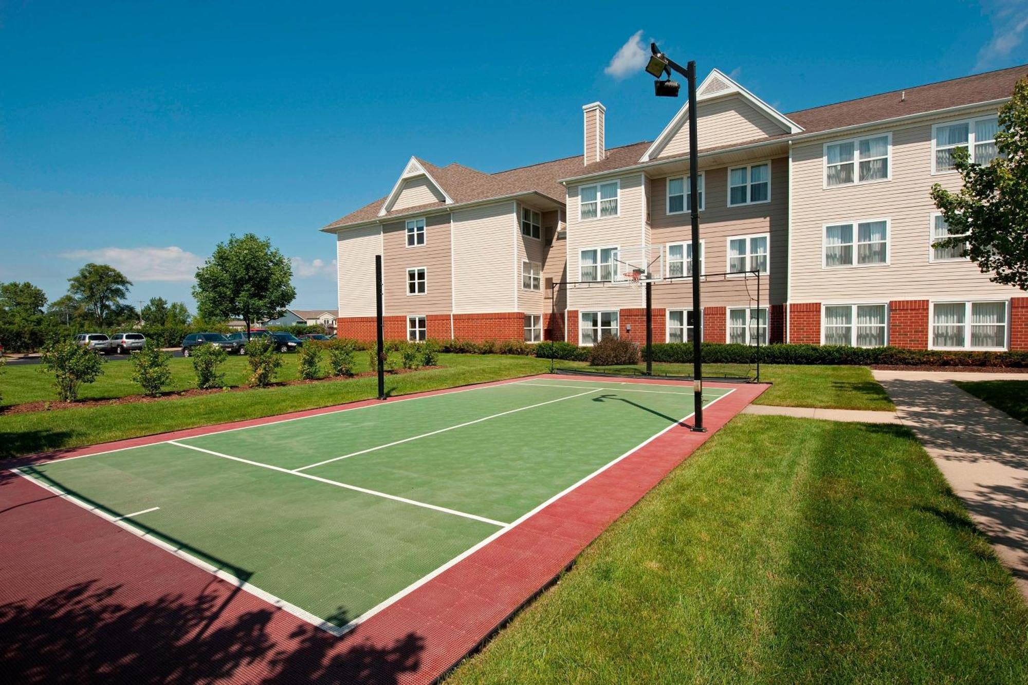 Residence Inn By Marriott Grand Rapids West Грандвилл Экстерьер фото