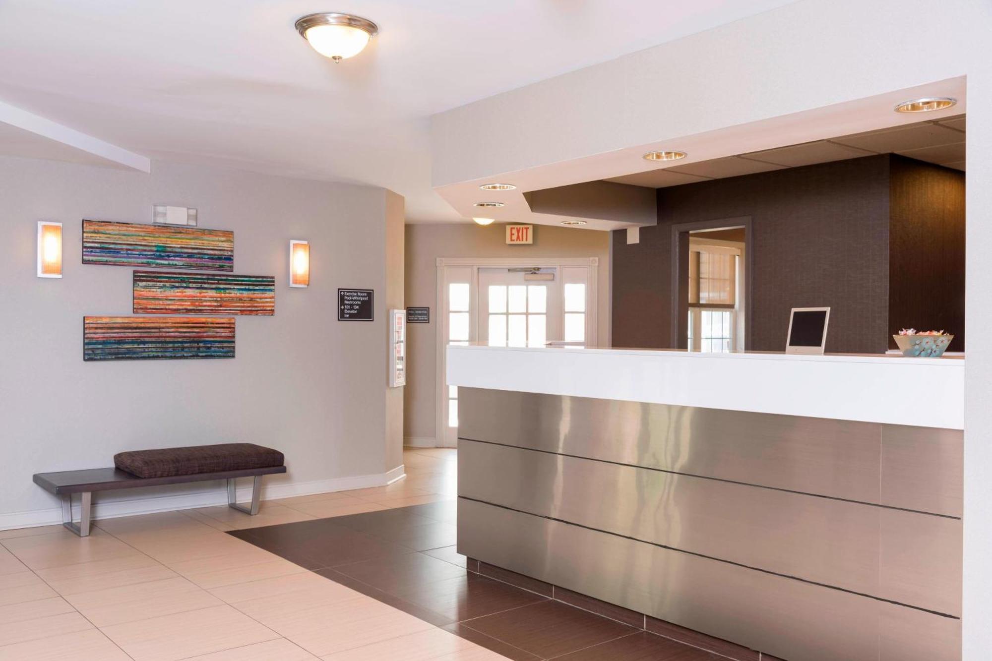 Residence Inn By Marriott Grand Rapids West Грандвилл Экстерьер фото