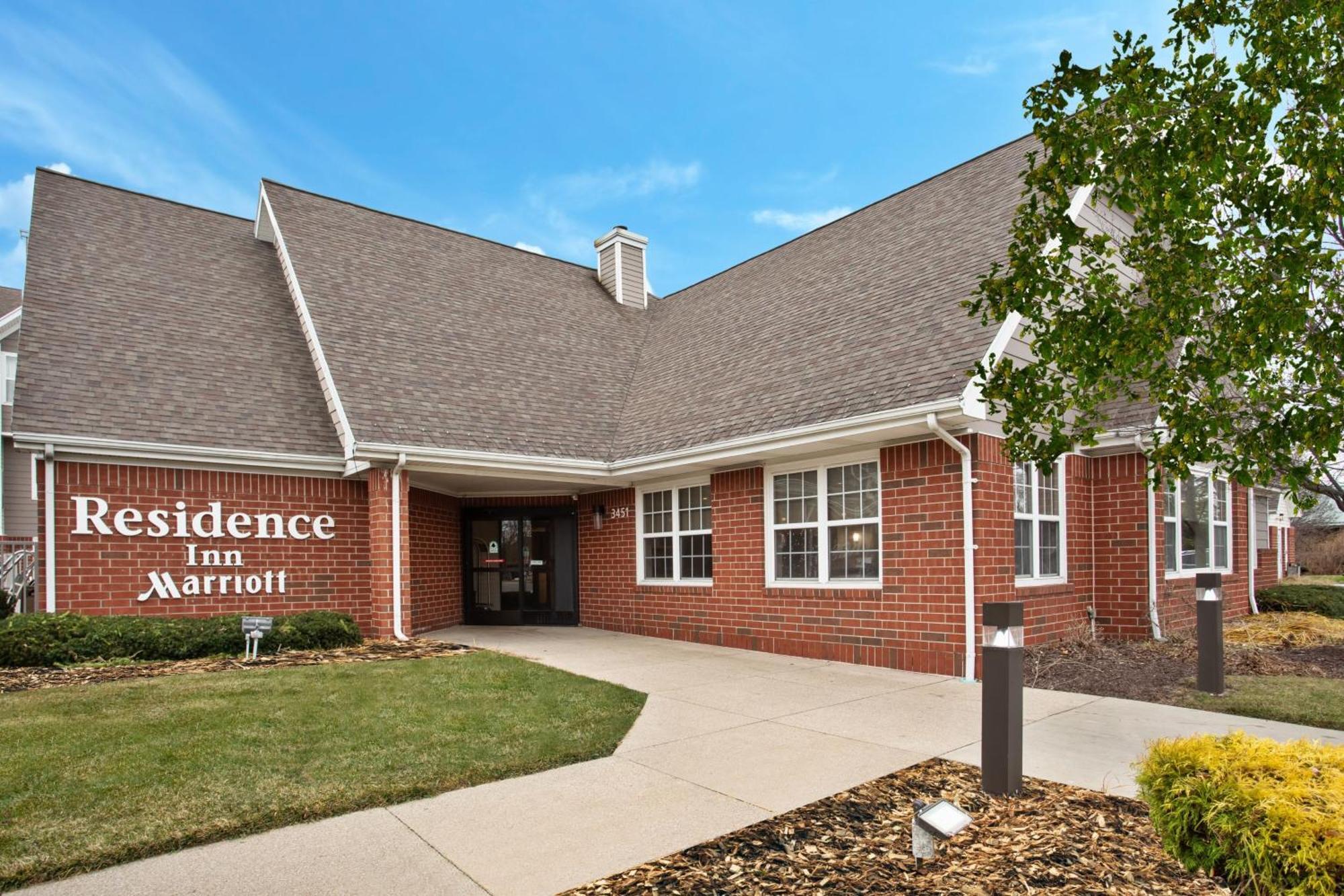 Residence Inn By Marriott Grand Rapids West Грандвилл Экстерьер фото