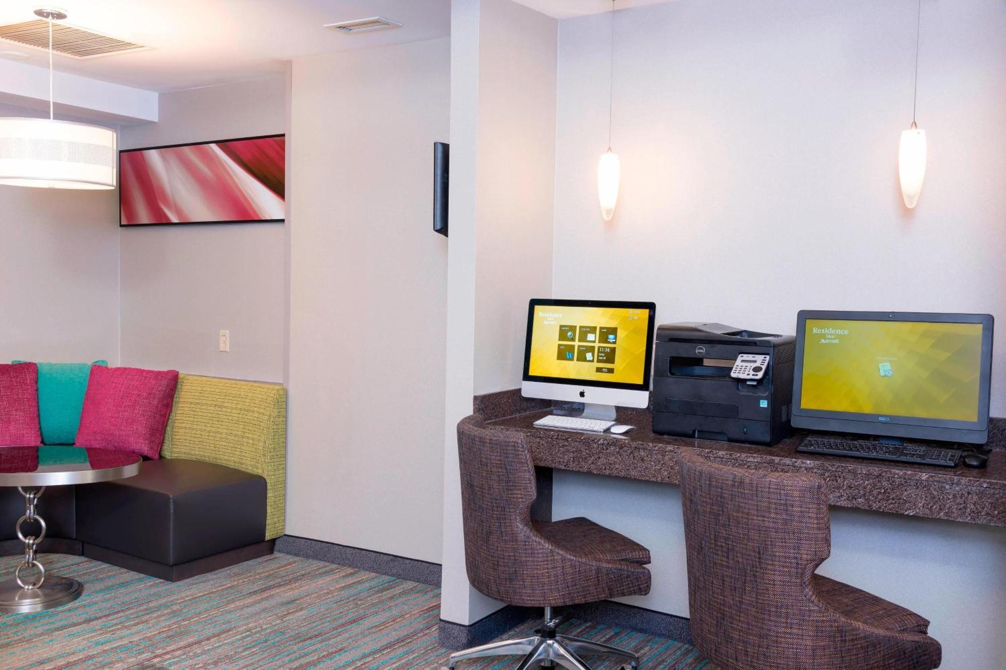 Residence Inn By Marriott Grand Rapids West Грандвилл Экстерьер фото