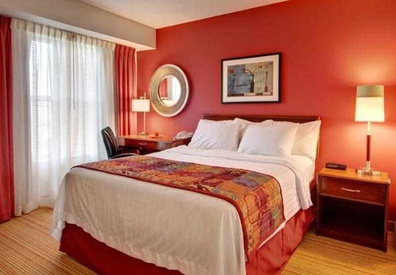 Residence Inn By Marriott Grand Rapids West Грандвилл Экстерьер фото