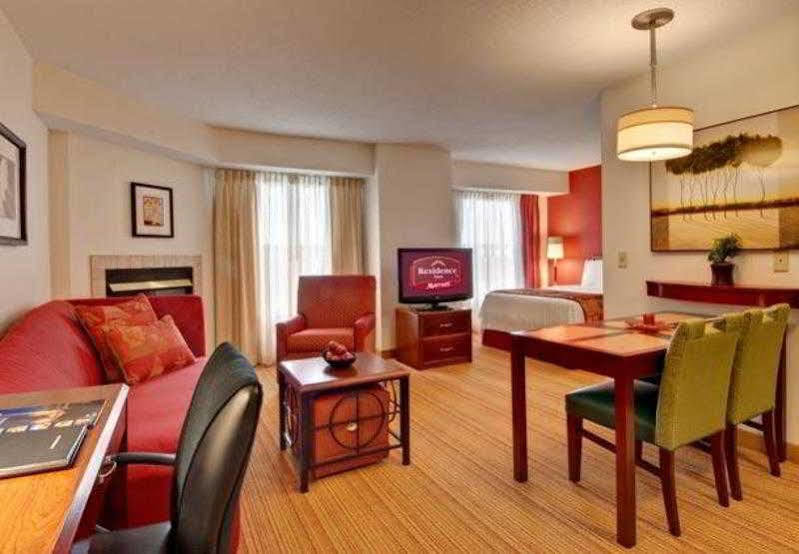 Residence Inn By Marriott Grand Rapids West Грандвилл Экстерьер фото